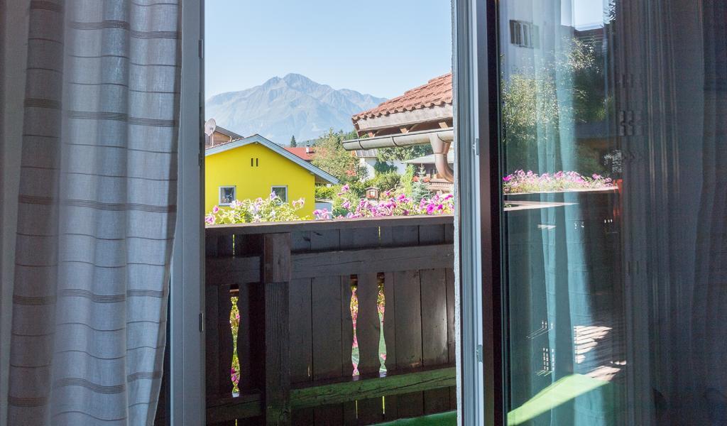 Haus Steinroeschen Apartment เซเฟลด์ อิน ทิโรล ภายนอก รูปภาพ