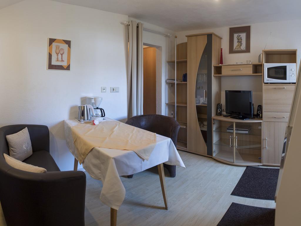 Haus Steinroeschen Apartment เซเฟลด์ อิน ทิโรล ภายนอก รูปภาพ