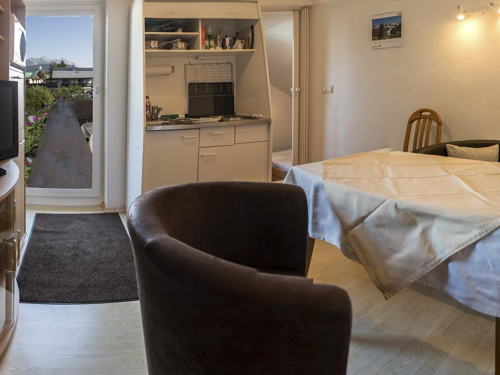 Haus Steinroeschen Apartment เซเฟลด์ อิน ทิโรล ภายนอก รูปภาพ